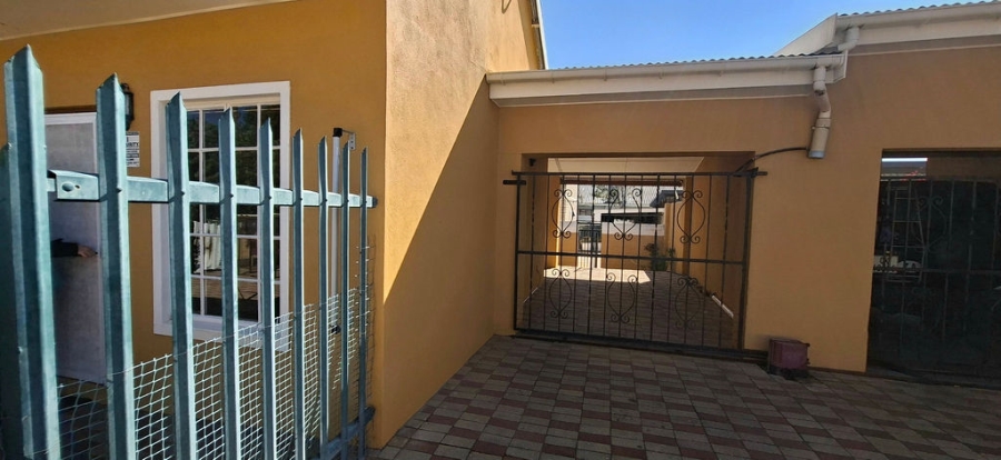 4 Bedroom Property for Sale in Klawer Western Cape